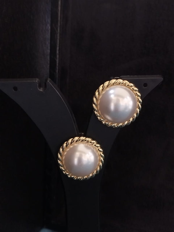 ANTI TRANISH EARRING