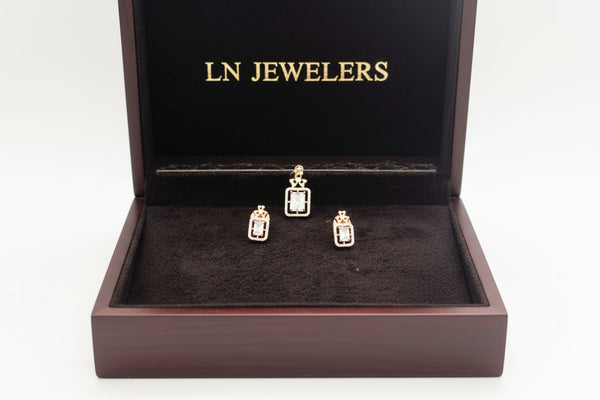 Ad Pendent with Earrings