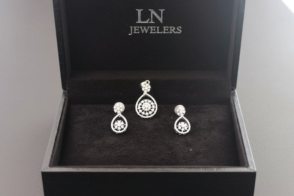 Pendent with Earrings Round