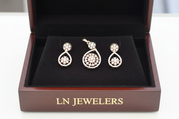 Pendent with Earrings Round