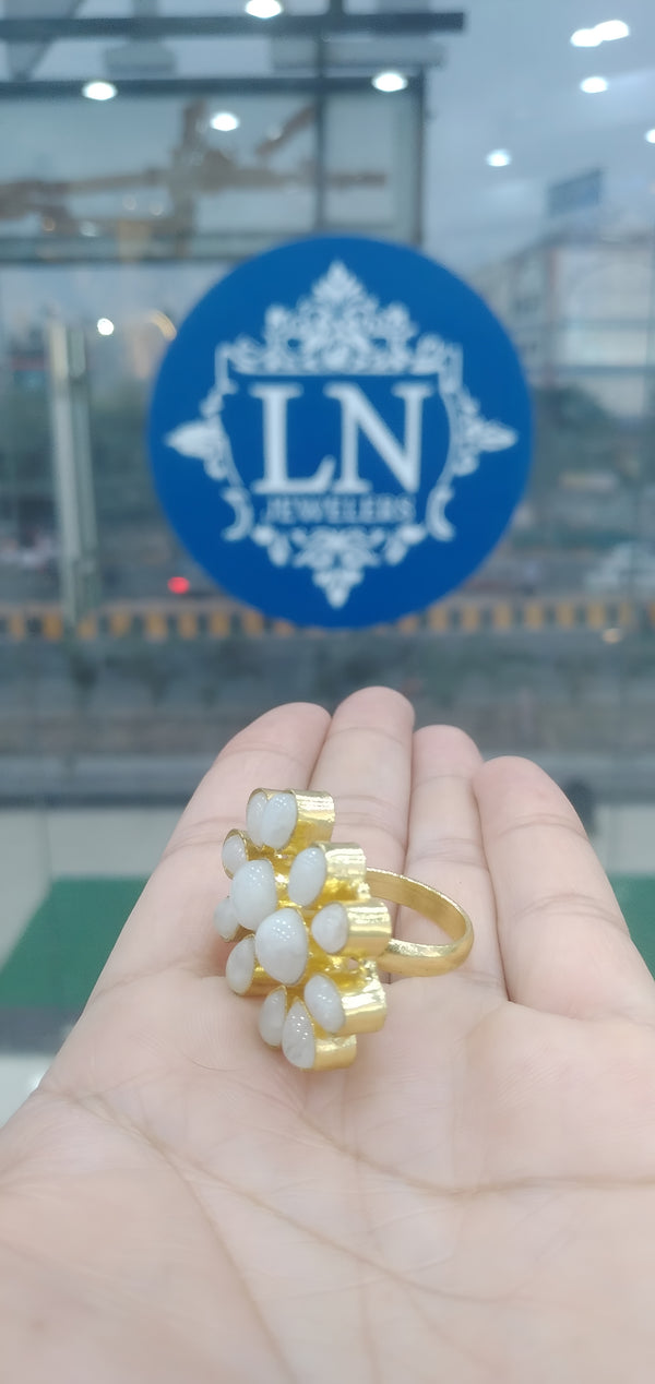 Real White Stone Necklace Set