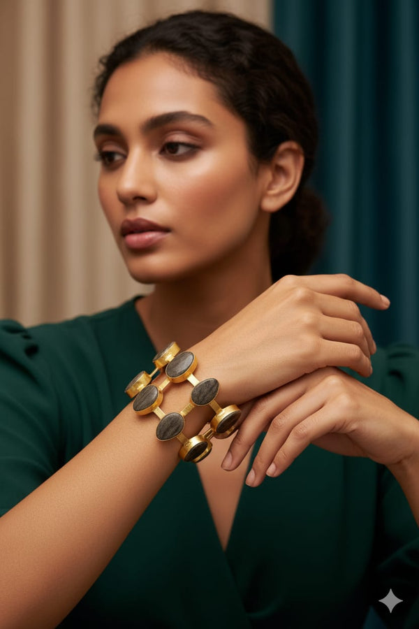 Real Light Green Stone Necklace Set