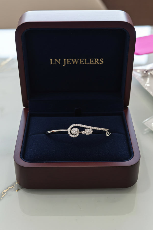 Ad bracelet