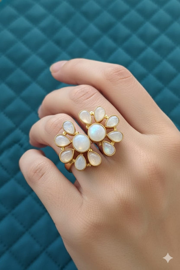 Real White Stone Necklace Set