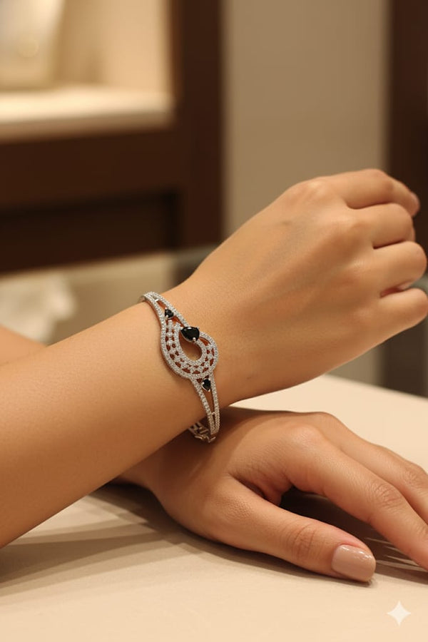 AD BRACELET