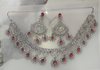 SHORT AD NECKLACE