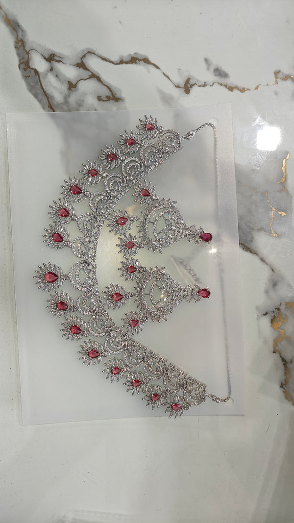SHORT AD NECKLACE